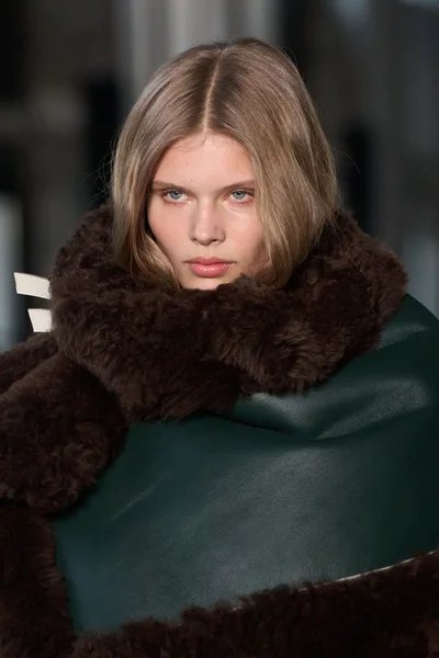 Look 91